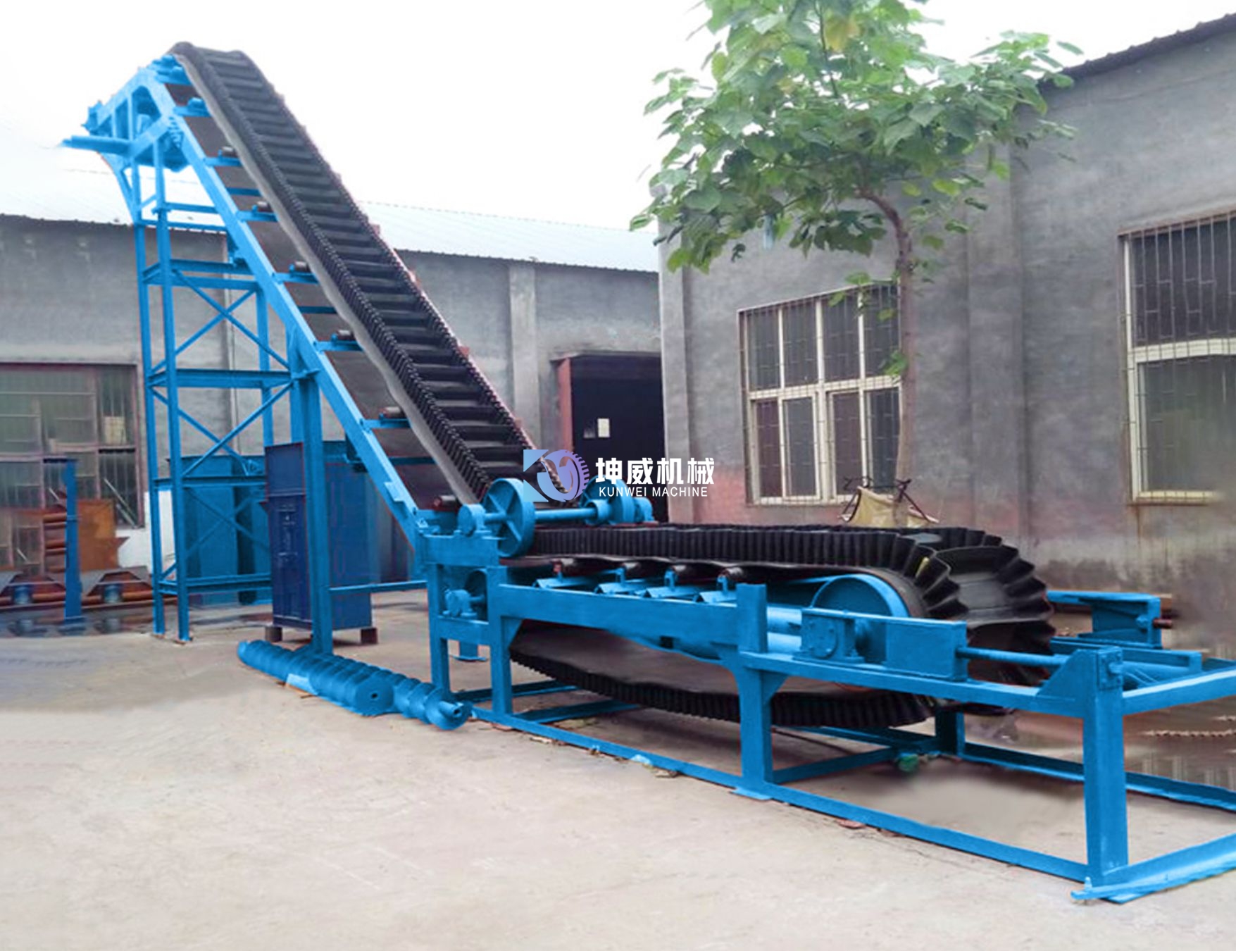  爬坡皮带机是爬坡皮带输送机吗？